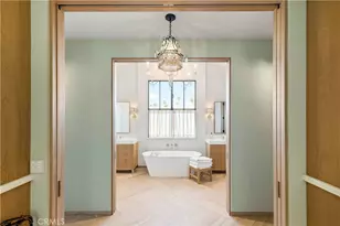 2571 Vista, Newport Beach, CA 92663 - Photo 27