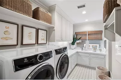 2601 Bayshore Drive, Newport Beach, CA 92663 - Photo 37