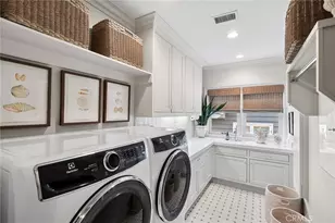 2601 Bayshore Dr, Newport Beach, CA 92663 - Photo 37