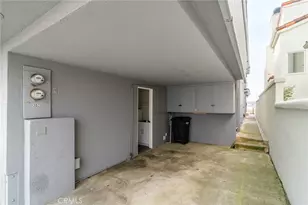 302 S Bay Front, Newport Beach, CA 92662 - Photo 23