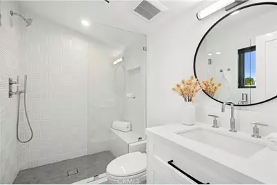 605 1/2 Carnation, Corona del Mar, CA 92625 - Photo 15