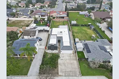 916 N West, Anaheim, CA 92801 - Photo 25