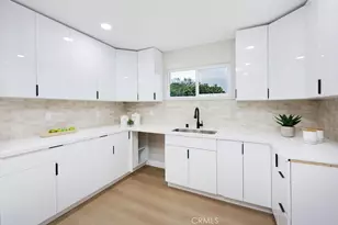 916 N W, Anaheim, CA 92801 - Photo 9