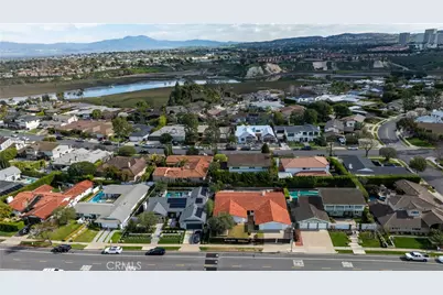 1412 Santiago Dr, Newport Beach, CA 92660 - Photo 23