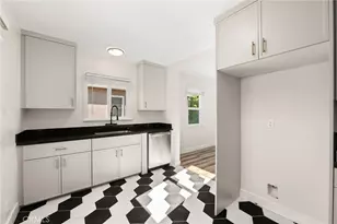 2151 Euclid Ave, Long Beach, CA 90815 - Photo 15