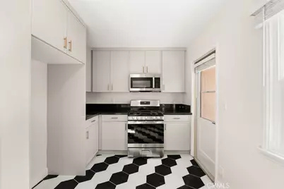 2151 Euclid Avenue, Long Beach, CA 90815 - Photo 17