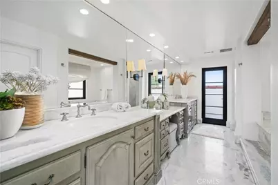 110 Via Trieste, Newport Beach, CA 92663 - Photo 31