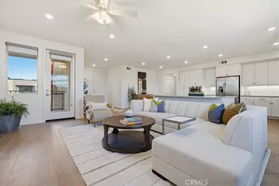 130 Tribeca, Irvine, CA 92612 - Photo 3