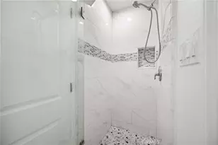 115 Morristown, Costa Mesa, CA 92626 - Photo 13