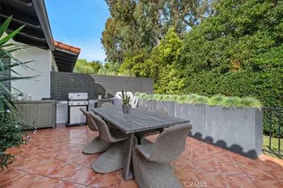 358 Vista Madera, Newport Beach, CA 92660 - Photo 13