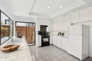 2030 Port Weybridge, Newport Beach, CA 92660 - Photo 17