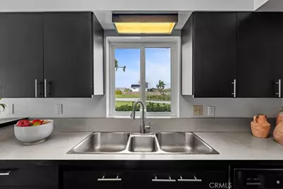 21282 Wavecrest Circle, Huntington Beach, CA 92646 - Photo 11