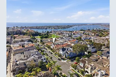429 Carnation Avenue, Corona del Mar, CA 92625 - Photo 11