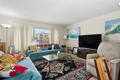 429 Carnation Avenue, Corona del Mar, CA 92625 - Photo 13