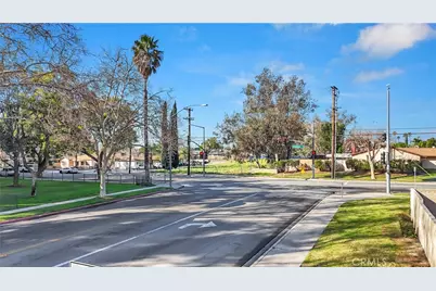 9906 Juniper, Fontana, CA 92335 - Photo 17