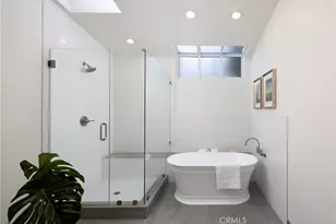 502 Kings Rd, Newport Beach, CA 92663 - Photo 19