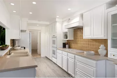 502 Kings Rd, Newport Beach, CA 92663 - Photo 33