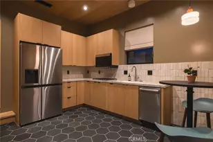 2212 Cliff Dr, Newport Beach, CA 92663 - Photo 45