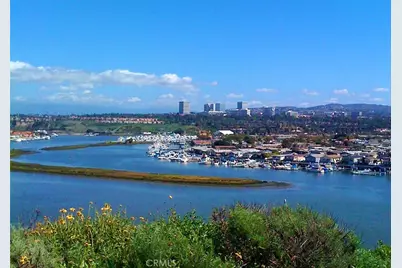 25 Saratoga, Newport Beach, CA 92660 - Photo 3