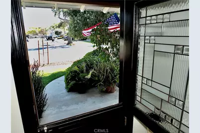 250 Bucknell Rd, Costa Mesa, CA 92626 - Photo 3