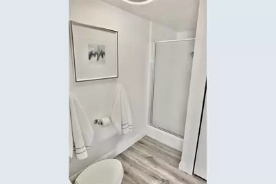 250 Bucknell Rd, Costa Mesa, CA 92626 - Photo 43