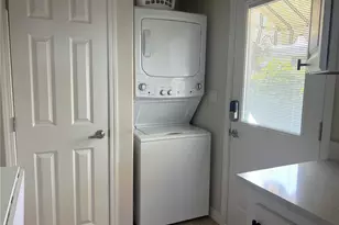 118 Yorktown, Newport Beach, CA 92660 - Photo 21