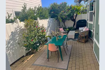 118 Yorktown, Newport Beach, CA 92660 - Photo 3