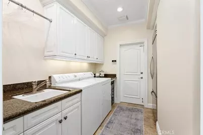 1 Rue Deauville, Newport Beach, CA 92660 - Photo 23