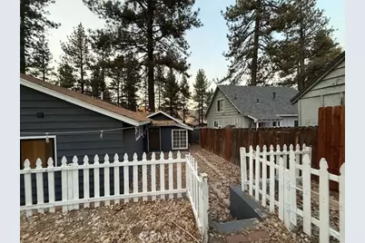 1112 E Country Club, Big Bear City, CA 92314 - Photo 13