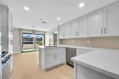 220 Nice #110, Newport Beach, CA 92663 - Photo 5