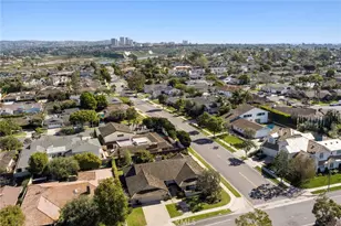 1800 Tradewinds Ln, Newport Beach, CA 92660 - Photo 31