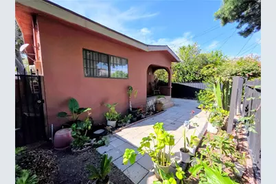5323 Latham, Los Angeles, CA 90011 - Photo 3