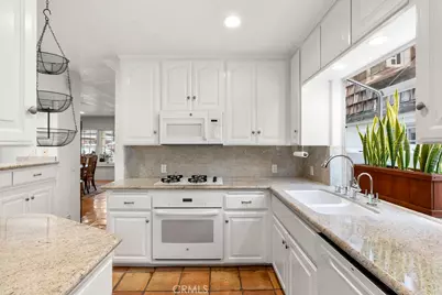 120 Coral Avenue, Newport Beach, CA 92662 - Photo 13