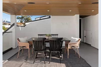 220 Carnation Avenue, Corona del Mar, CA 92625 - Photo 21