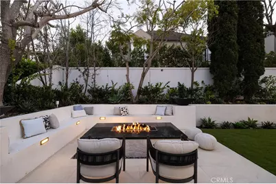 34 Montgomery, Newport Beach, CA 92660 - Photo 19