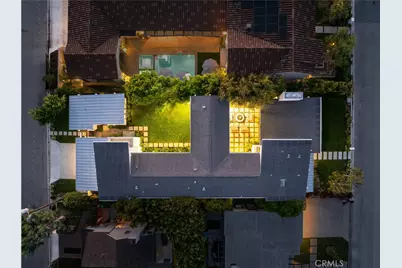 2217 Laurel Place, Newport Beach, CA 92663 - Photo 33