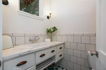 2217 Laurel Place, Newport Beach, CA 92663 - Photo 23