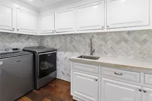 4 Inverness Ln, Newport Beach, CA 92660 - Photo 21