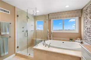 9 Rue Cannes, Newport Beach, CA 92660 - Photo 11