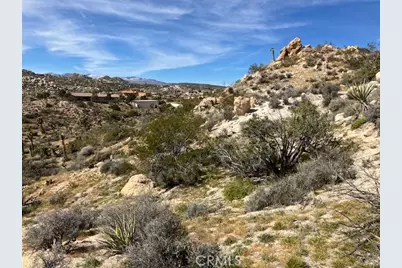 57296 Manzanita, Yucca Valley, CA 92284 - Photo 13