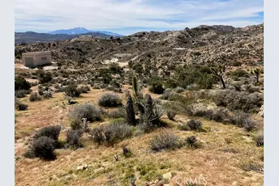 57296 Manzanita, Yucca Valley, CA 92284 - Photo 11
