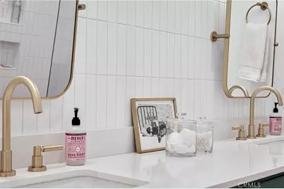 206 Del Mar Avenue, Costa Mesa, CA 92627 - Photo 37