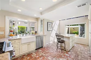 23 Rainbow Falls, Irvine, CA 92603 - Photo 9