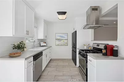 2048 Garden Lane, Costa Mesa, CA 92627 - Photo 21