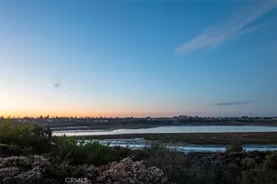 2175 Vista Entrada, Newport Beach, CA 92660 - Photo 19