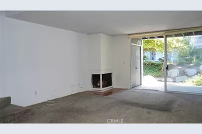 25391 Pine Creek Lane, Wilmington, CA 90744 - Photo 9