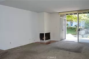 25391 Pine Creek Ln, Wilmington, CA 90744 - Photo 9