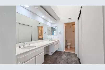 25391 Pine Creek Lane, Wilmington, CA 90744 - Photo 39