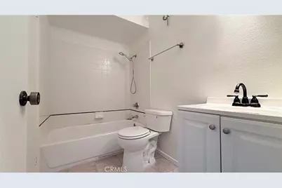 25391 Pine Creek Lane, Wilmington, CA 90744 - Photo 43