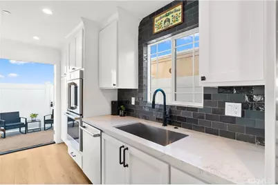 315 Lugonia Street, Newport Beach, CA 92663 - Photo 11